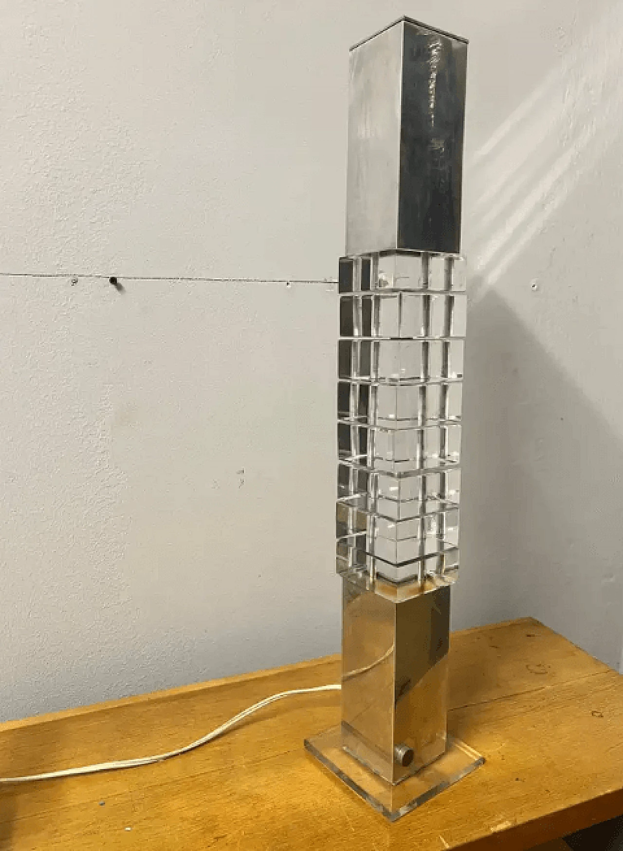 Kinetic light sculpture table lamp, 1970s 3