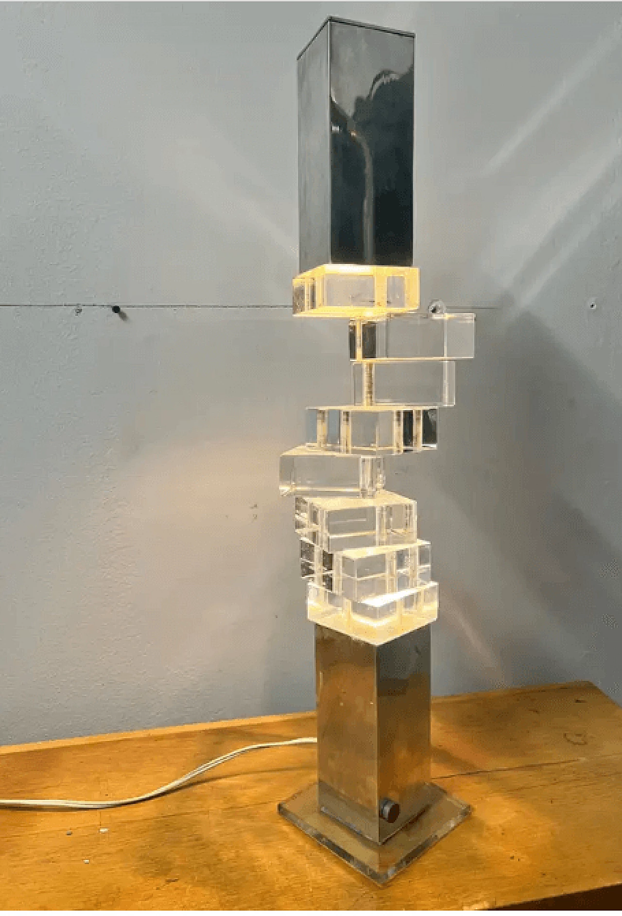 Kinetic light sculpture table lamp, 1970s 5