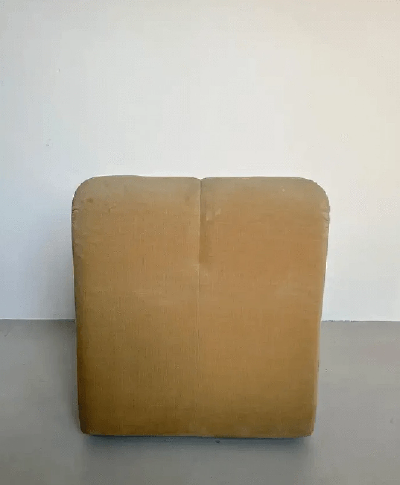 4-piece modular sofa in sand-coloured velvet, 1970s 11