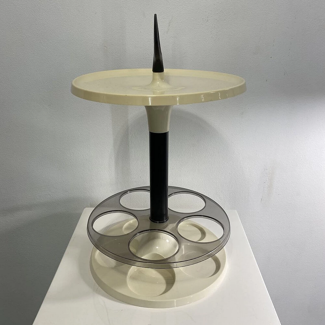 Plastic liquor holder, 1970s 2