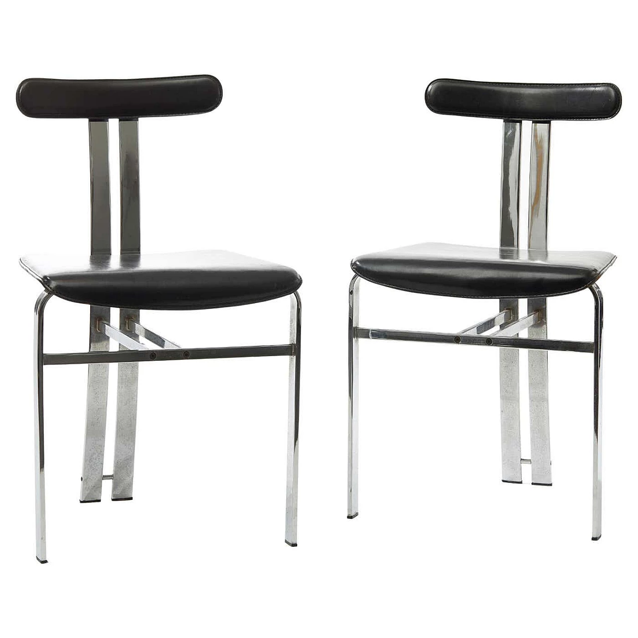 Pair of sculptural chairs in black leather and chrome-plated metal, 1970s 1