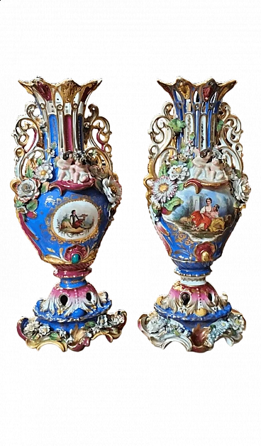 Coppia di vasi Luigi Filippo in porcellana dipinta, '800
