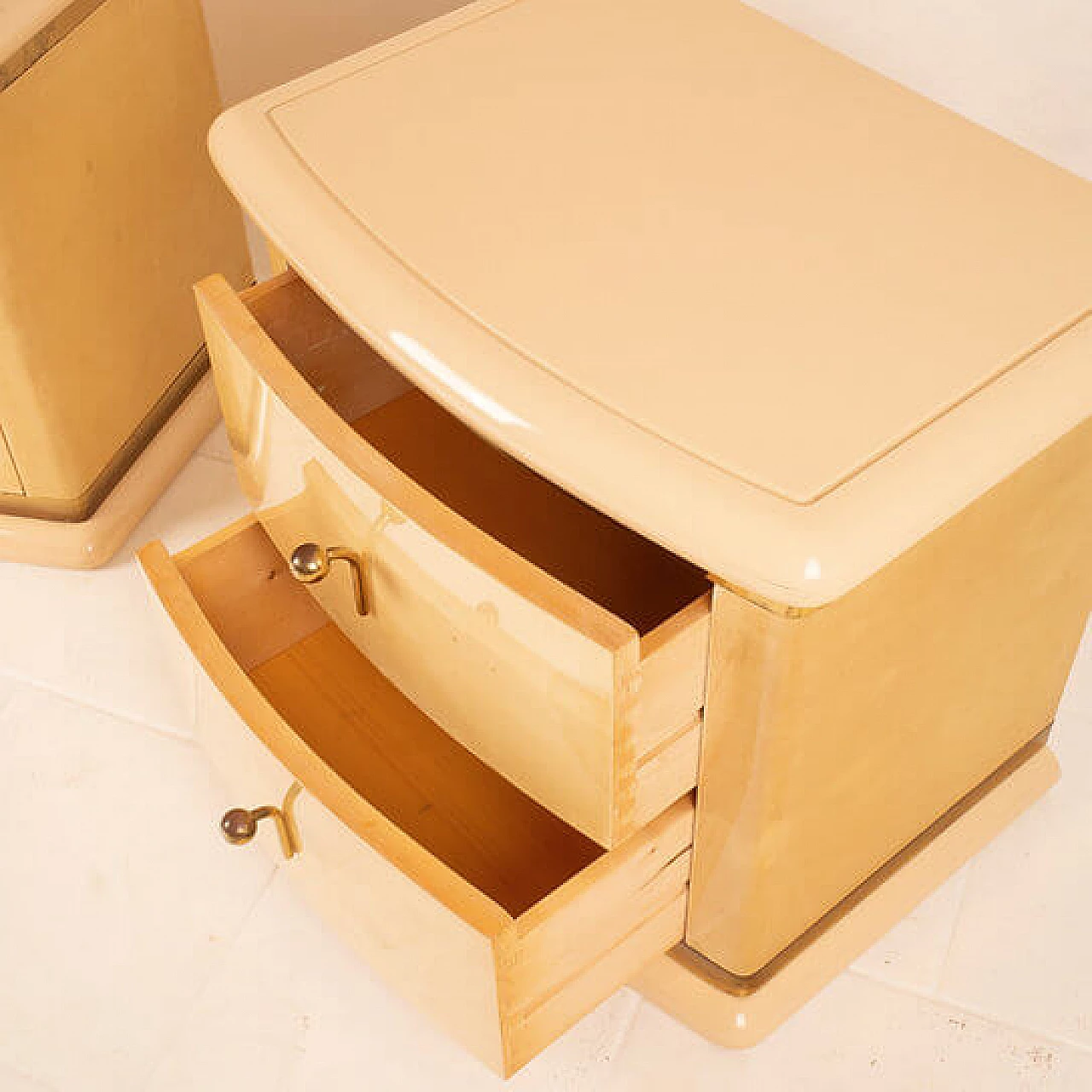 Pair of curved parchment bedside tables by Aldo Tura for Tura Milano, 1960s 9