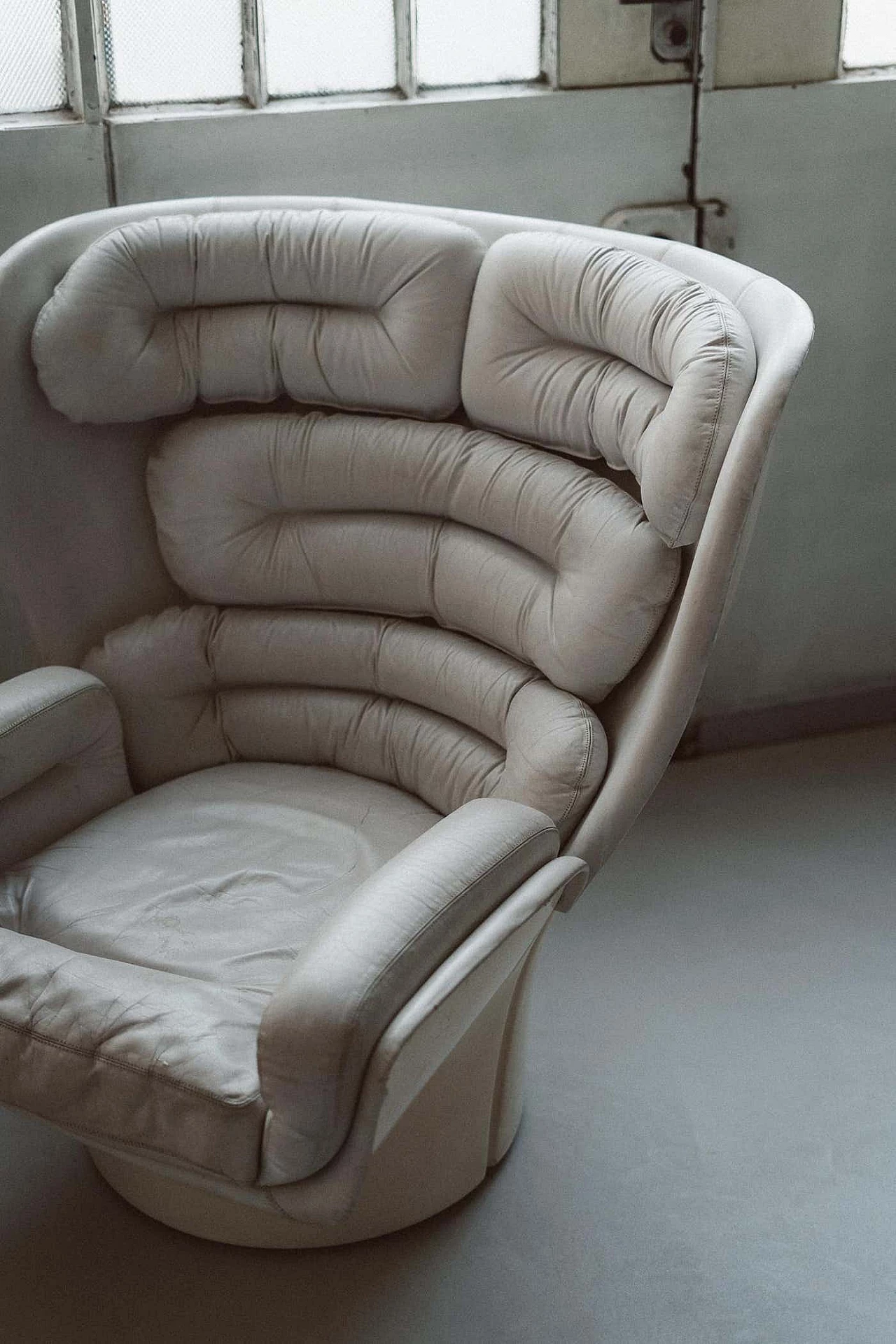 Elda white leather armchair by Joe Colombo for Comfort, 1960s 15