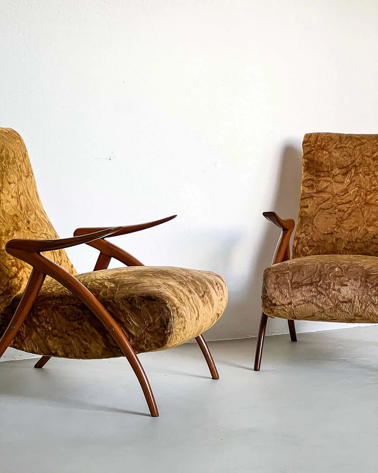 Pair of armchairs with wooden legs and yellow fur upholstery, 1950s 4