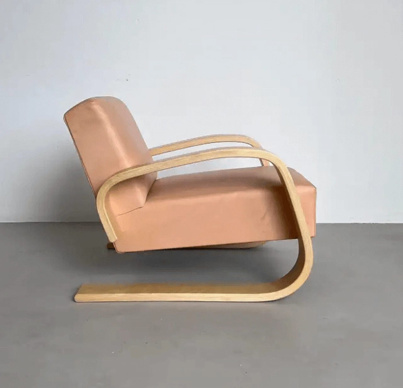 Pair of leather and wood armchairs by Alvar Aalto for Artek, 2000s 6