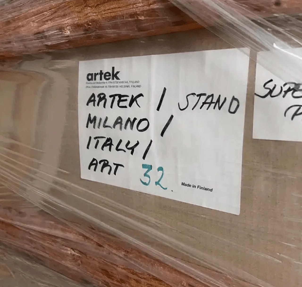 Coppia di poltrone in pelle e legno di Alvar Aalto per Artek, anni 2000 12