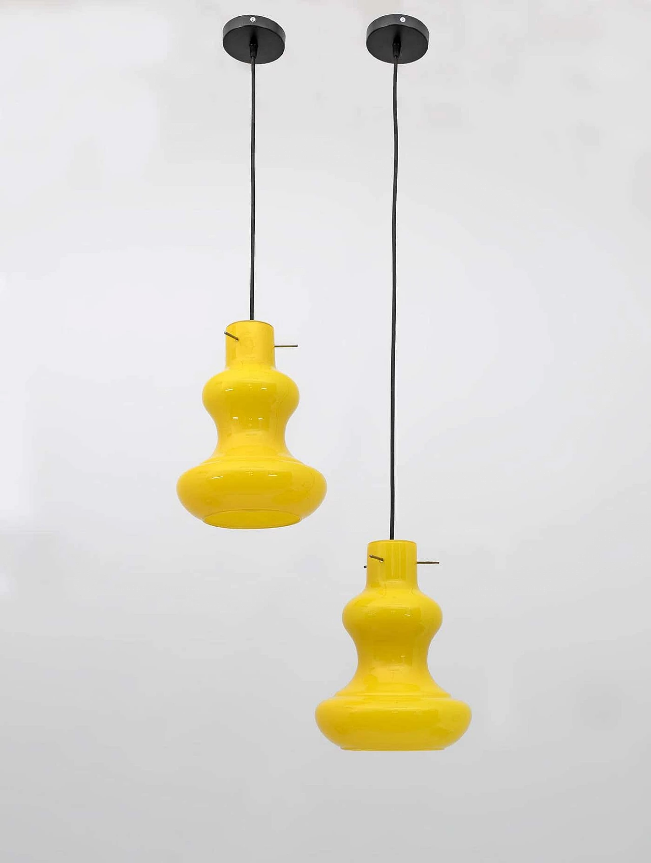 Pair of yellow Murano glass chandeliers by Massimo Vignelli for Vistosi, 1960s 1