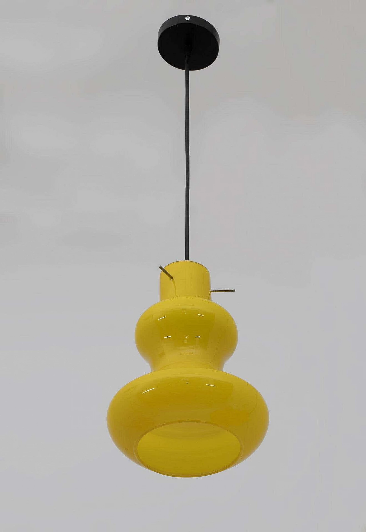 Pair of yellow Murano glass chandeliers by Massimo Vignelli for Vistosi, 1960s 3