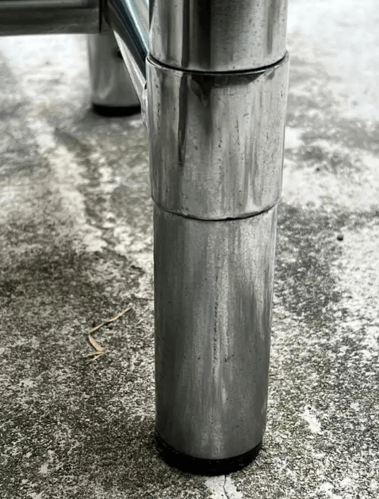 Solid steel and glass console table, 1980s 10