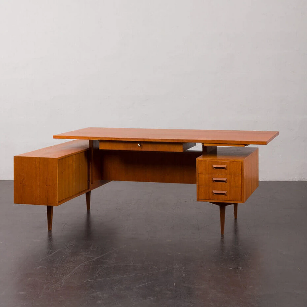 L-shaped teak desk with sideboard in Arne Vodder style, 1970s 3