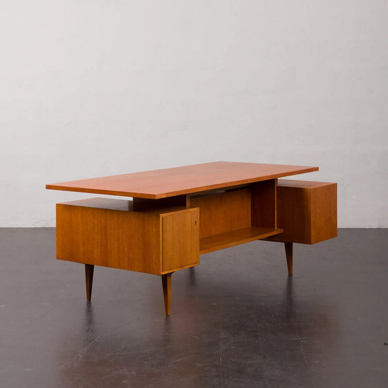 L-shaped teak desk with sideboard in Arne Vodder style, 1970s 13