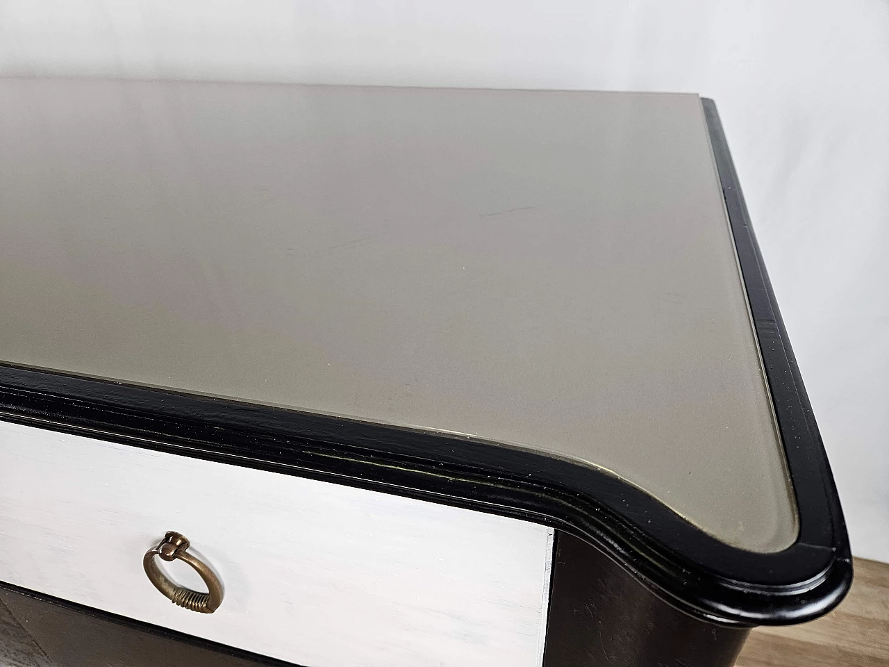 Black white lacquered chest of drawers with glass top, 1960s 7