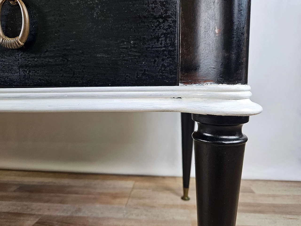 Black white lacquered chest of drawers with glass top, 1960s 18