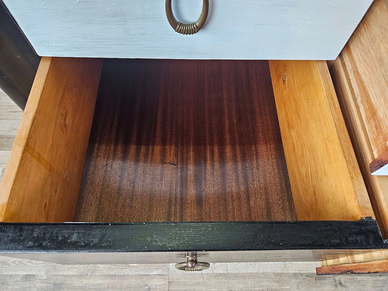 Black white lacquered chest of drawers with glass top, 1960s 28