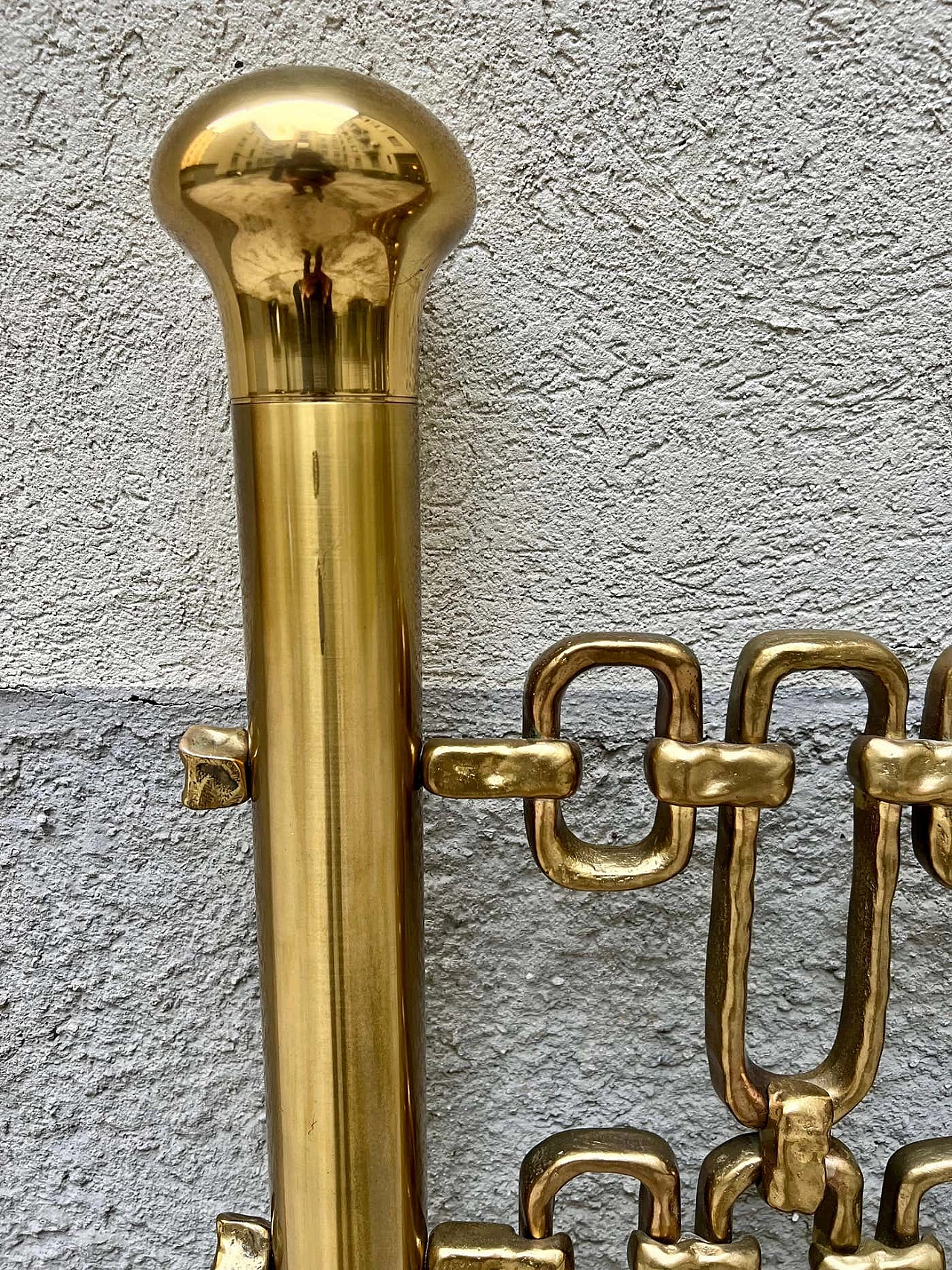 Headboard with cast brass sculptural decoration by Luciano Frigerio, 1970s 3