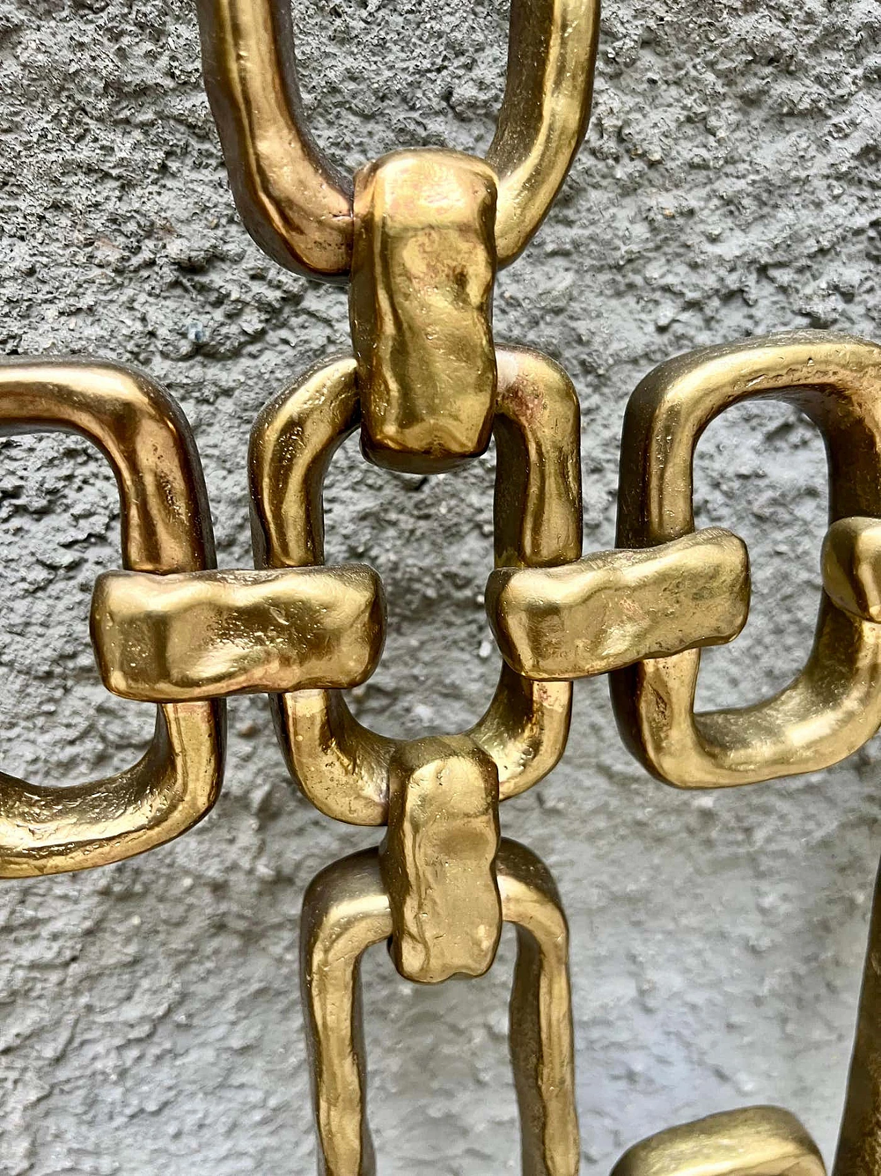 Headboard with cast brass sculptural decoration by Luciano Frigerio, 1970s 5