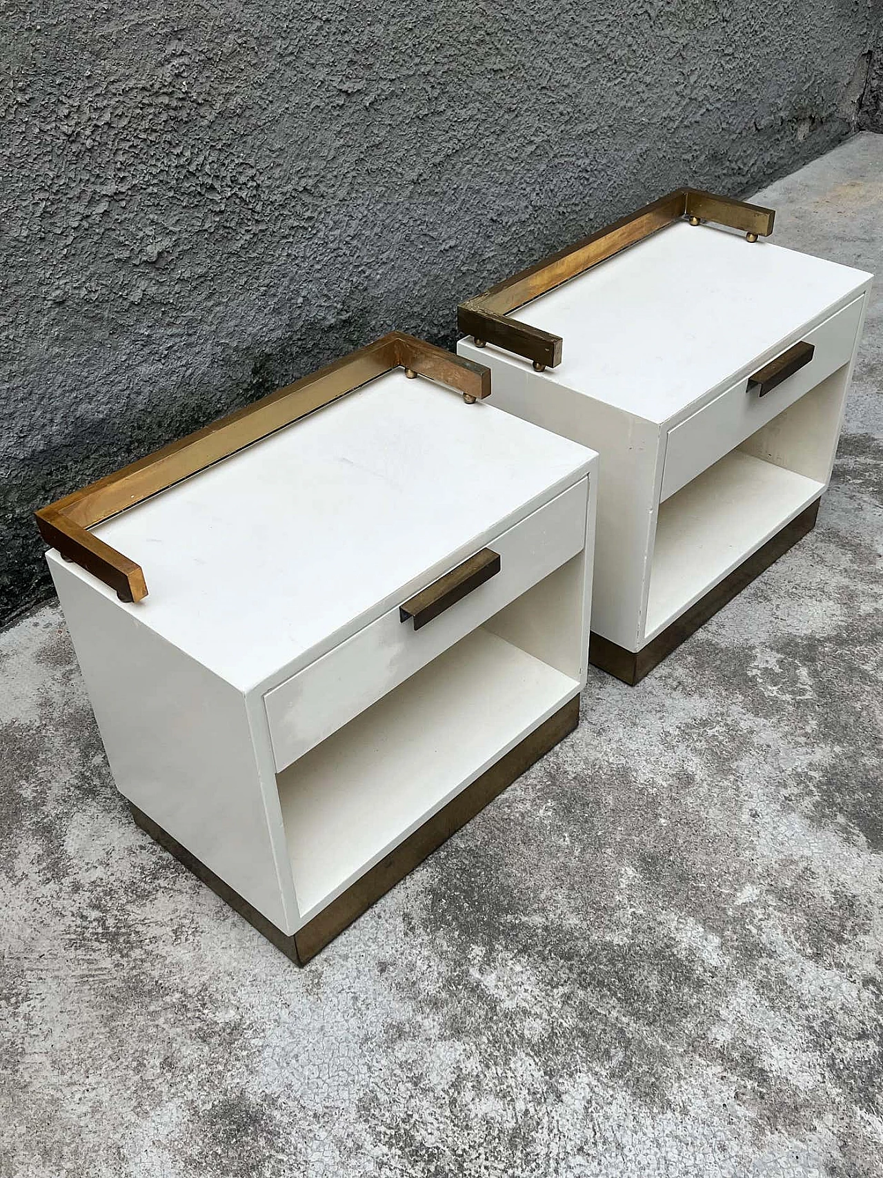 Pair of lacquered wood and brass bedside tables by Luciano Frigerio, 1970s 5