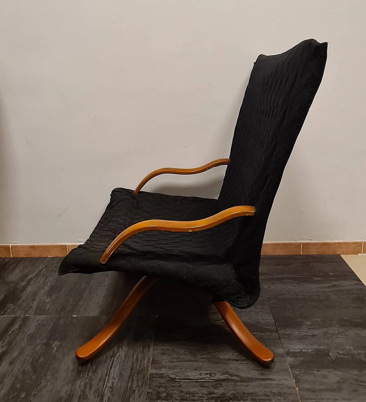 Poltrona in tessuto, legno e metallo di Ligne Roset, anni '70 4