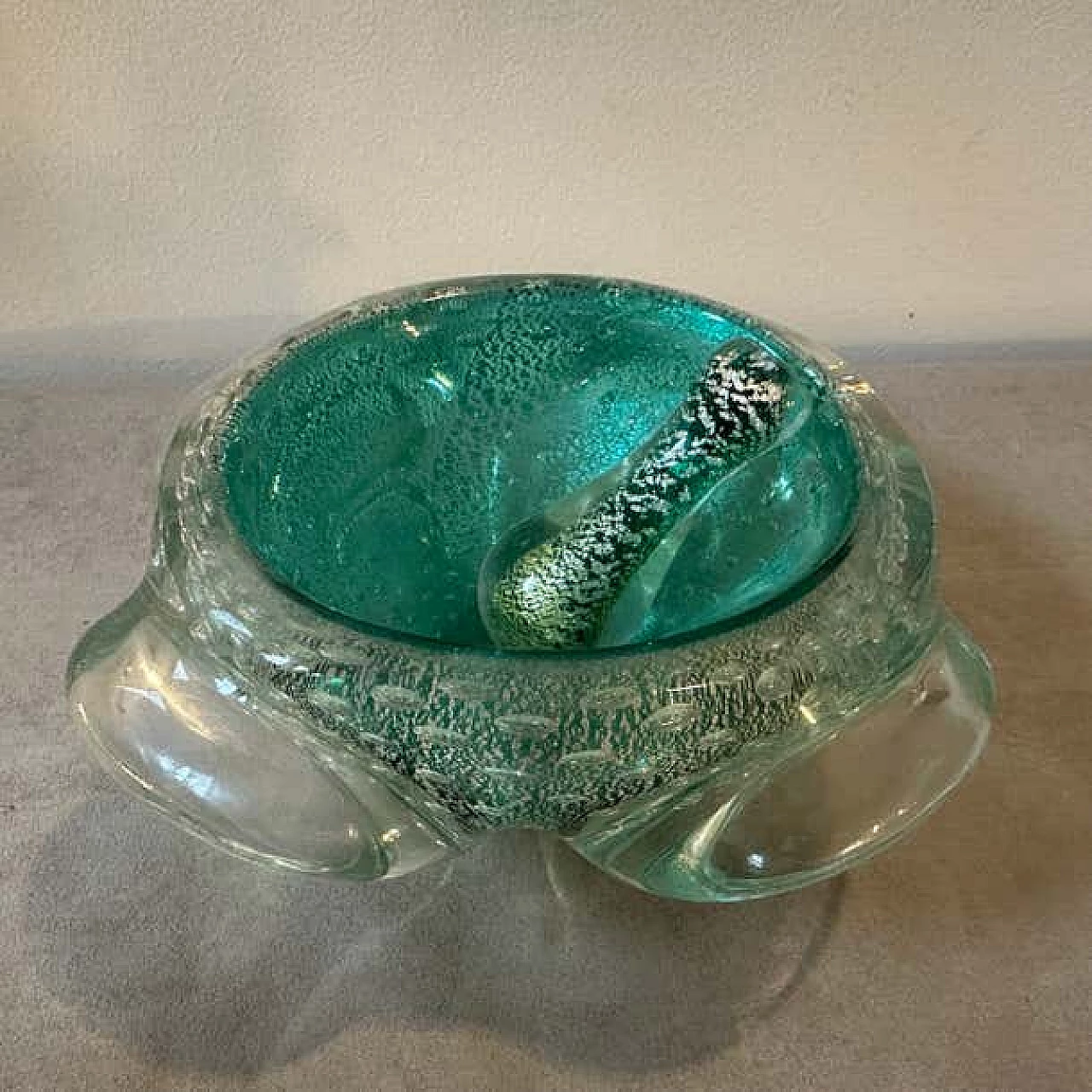 Green and gold Murano glass ashtray and pestle in Barovier style, 1960s 5