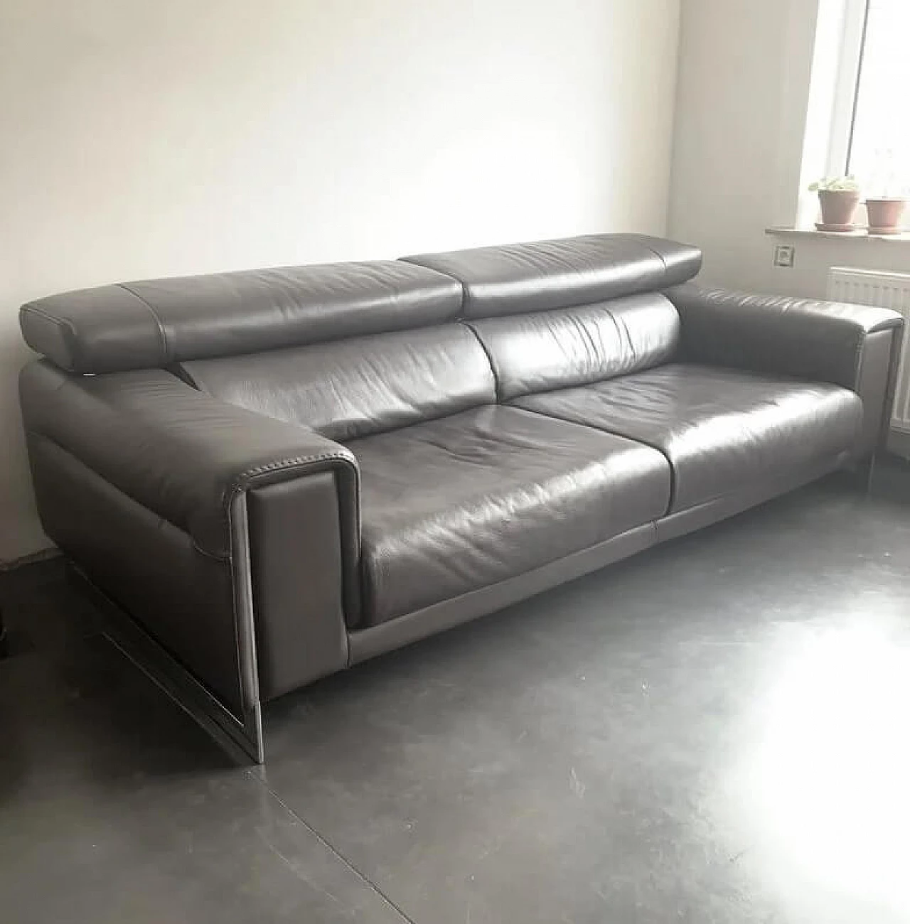 Brown leather and metal Etoile 2623 sofa by Natuzzi 3