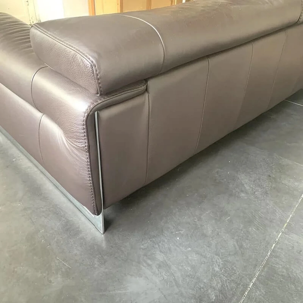 Brown leather and metal Etoile 2623 sofa by Natuzzi 8