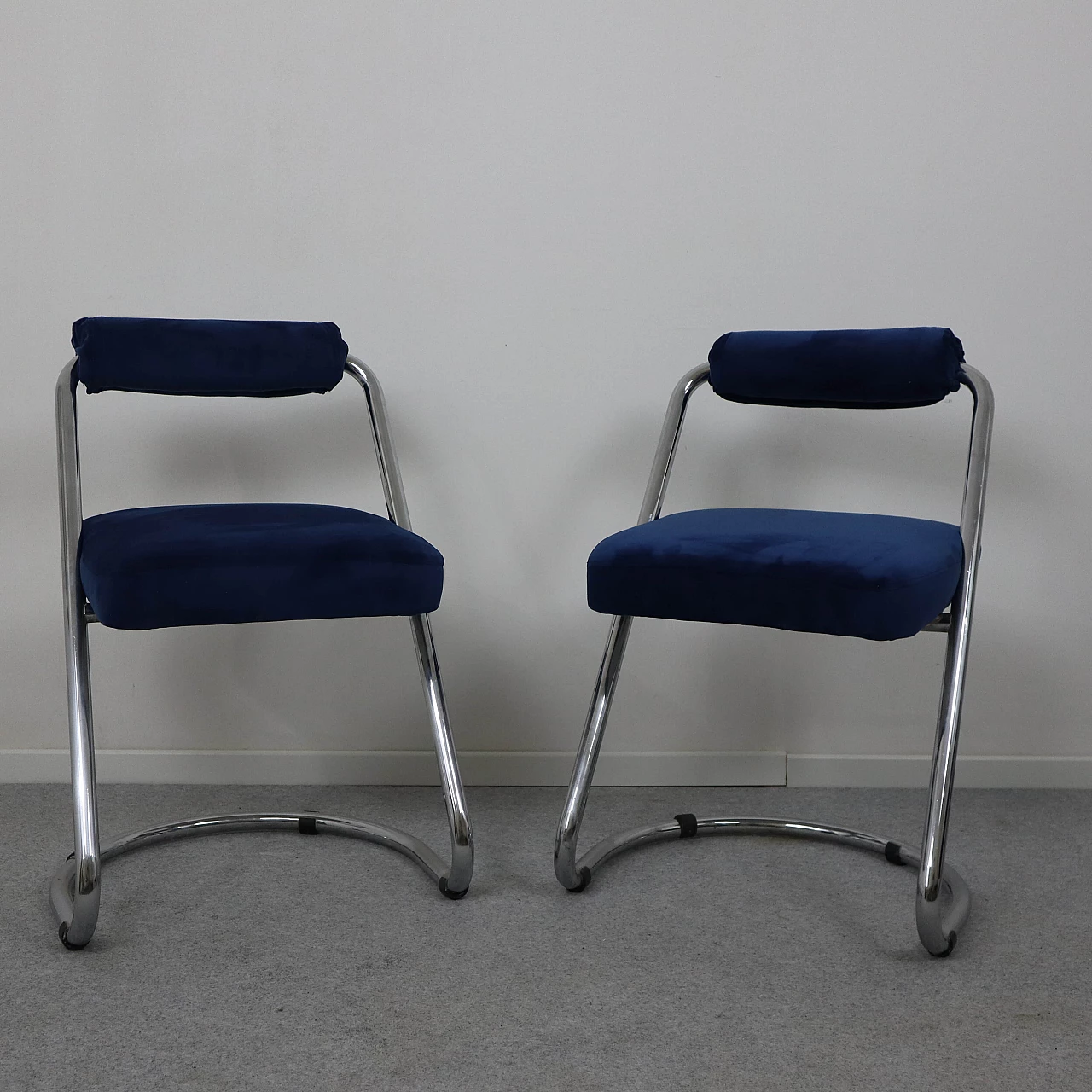 Pair of chrome-plated steel chairs by Willy Rizzo, 1970s 1