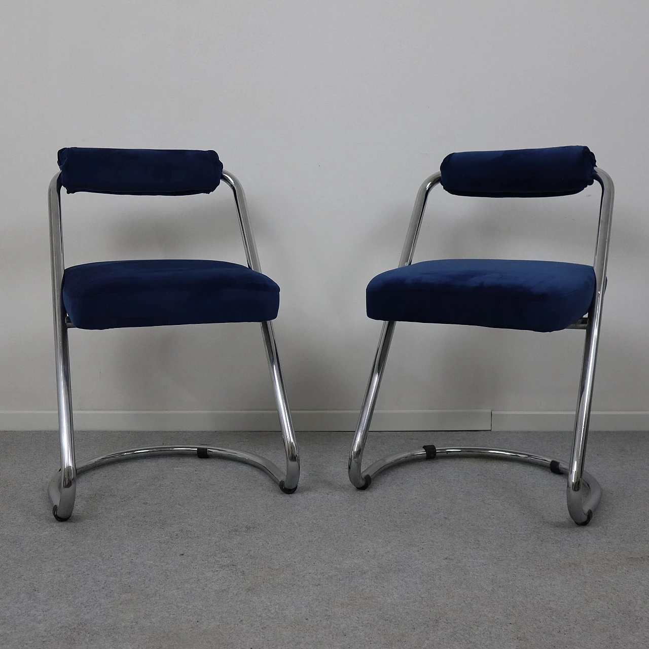 Pair of chrome-plated steel chairs by Willy Rizzo, 1970s 2