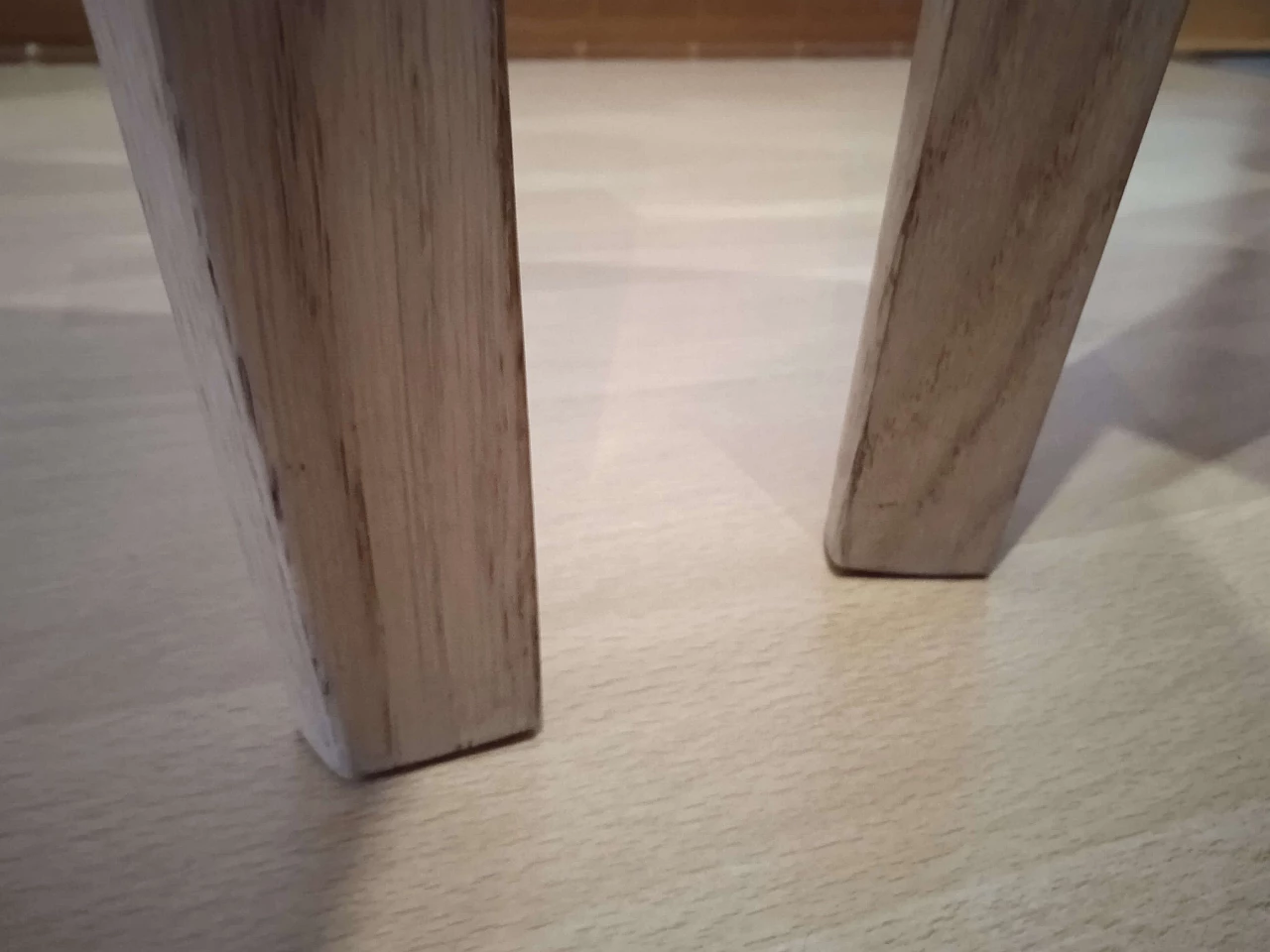 Coppia di poltroncine Leila 681 in pelle tortora di M. Manzoni e R. Tapinassi per Pedrali 29