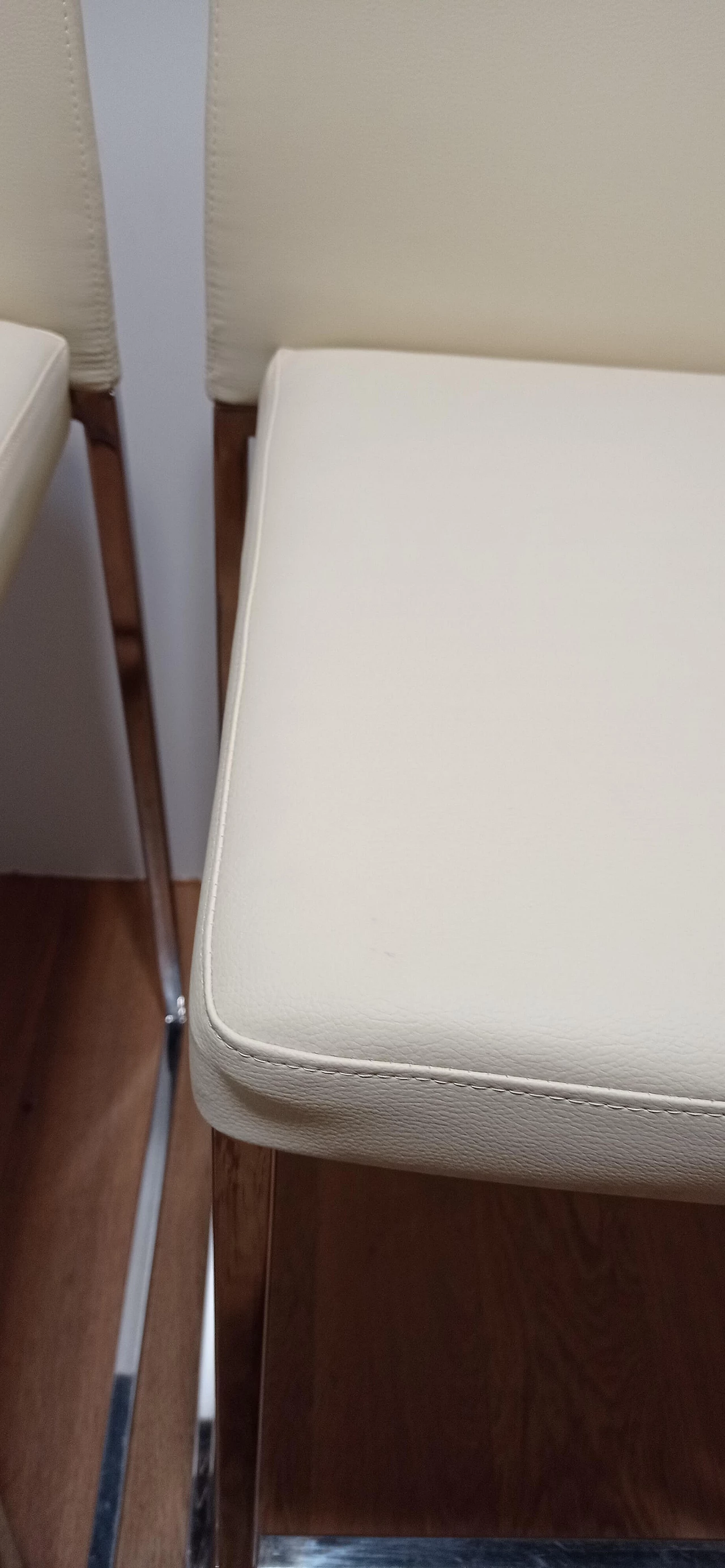 3 Sgabelli Brand 912 in pelle martellata beige di Martin Ballendat per Tonon 32