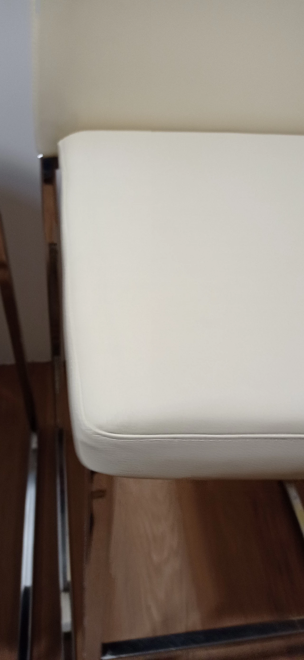 3 Sgabelli Brand 912 in pelle martellata beige di Martin Ballendat per Tonon 36