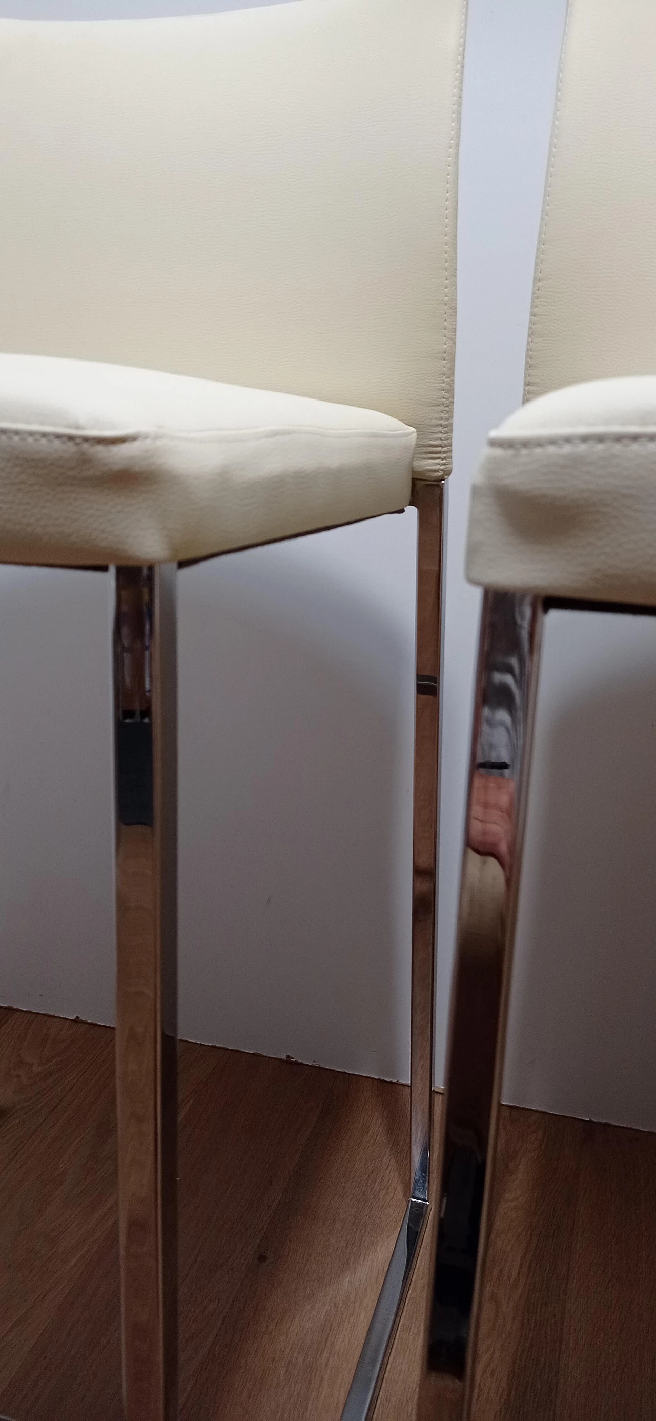 3 Sgabelli Brand 912 in pelle martellata beige di Martin Ballendat per Tonon 46