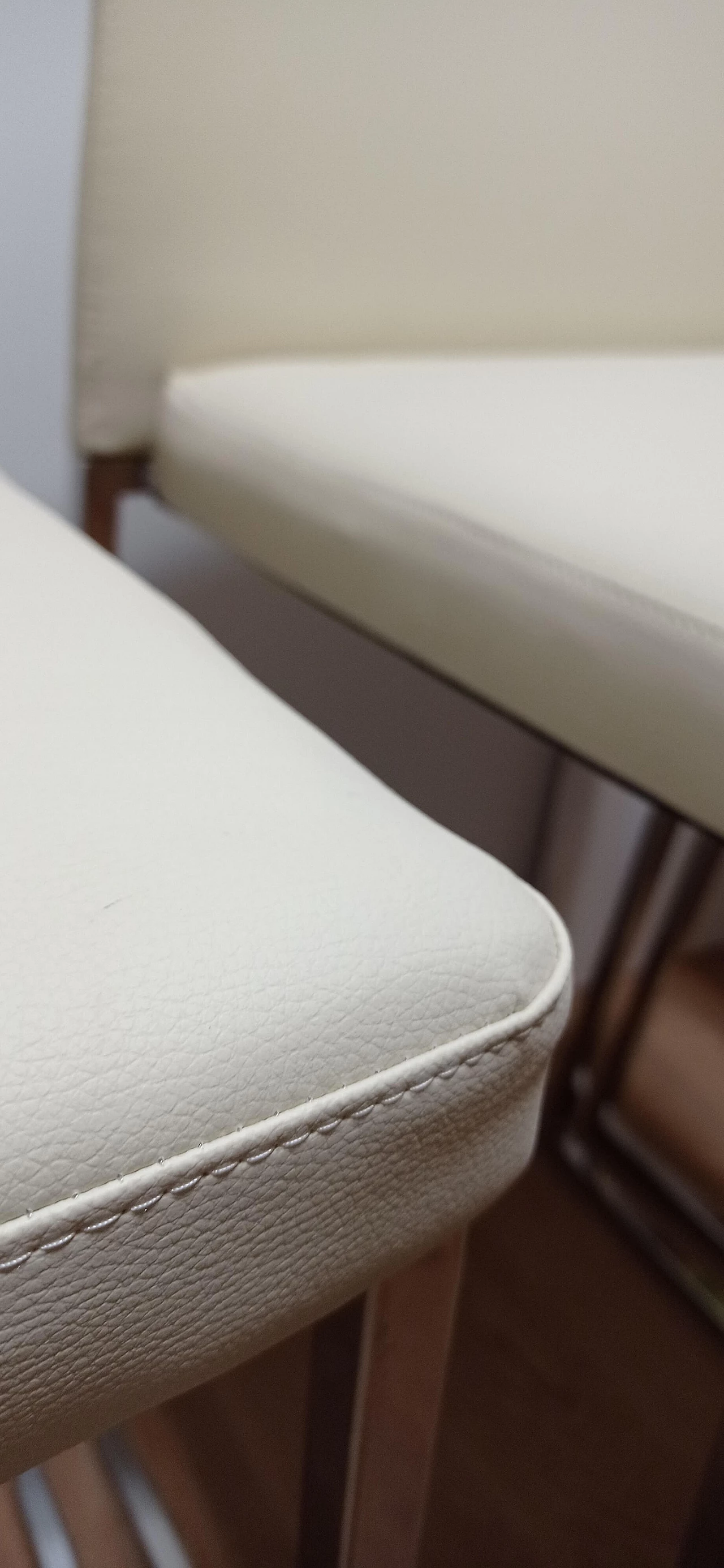 3 Sgabelli Brand 912 in pelle martellata beige di Martin Ballendat per Tonon 50