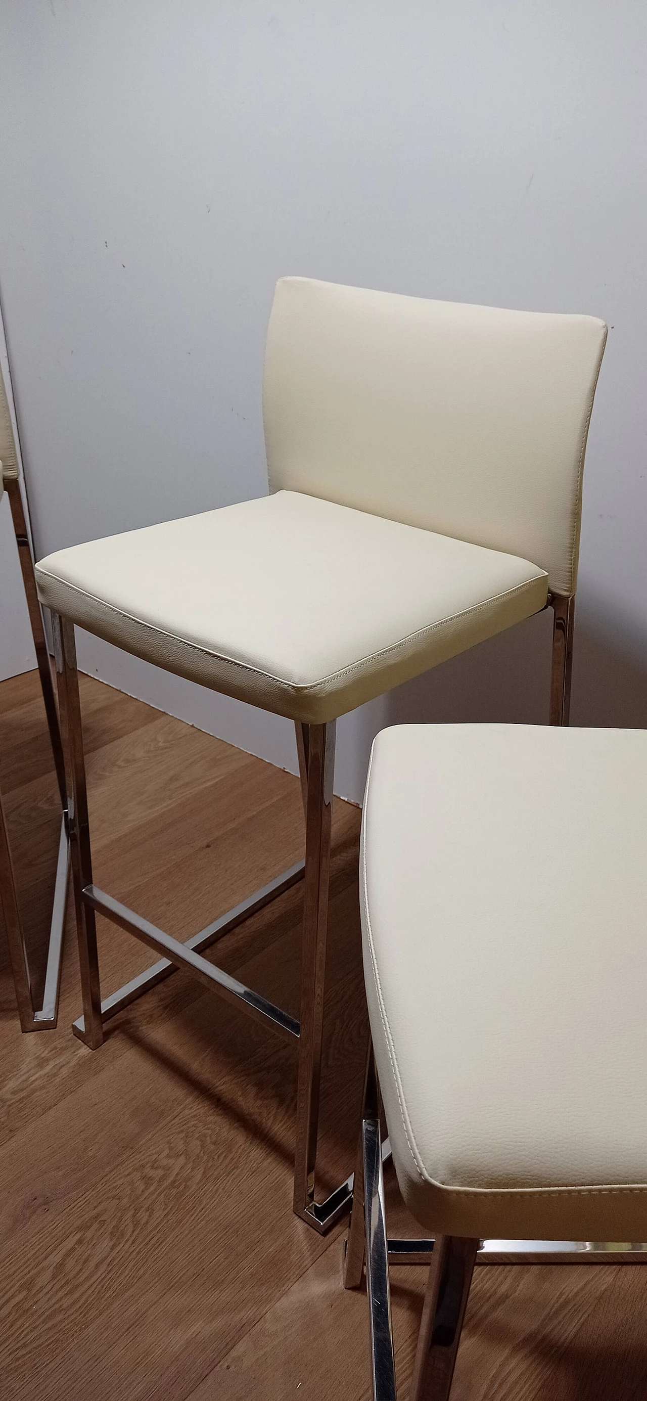 3 Sgabelli Brand 912 in pelle martellata beige di Martin Ballendat per Tonon 88