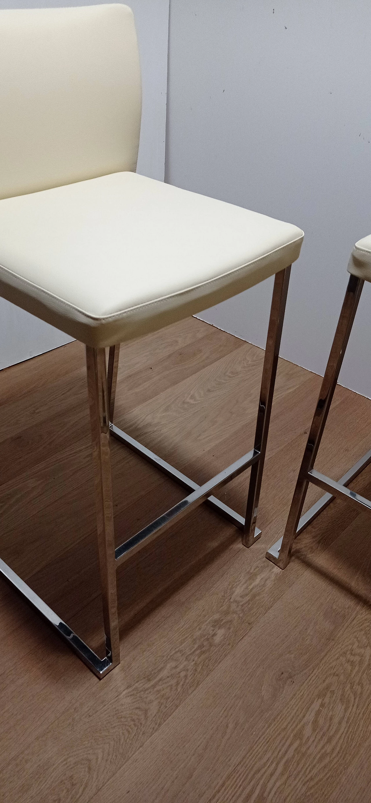 3 Sgabelli Brand 912 in pelle martellata beige di Martin Ballendat per Tonon 107