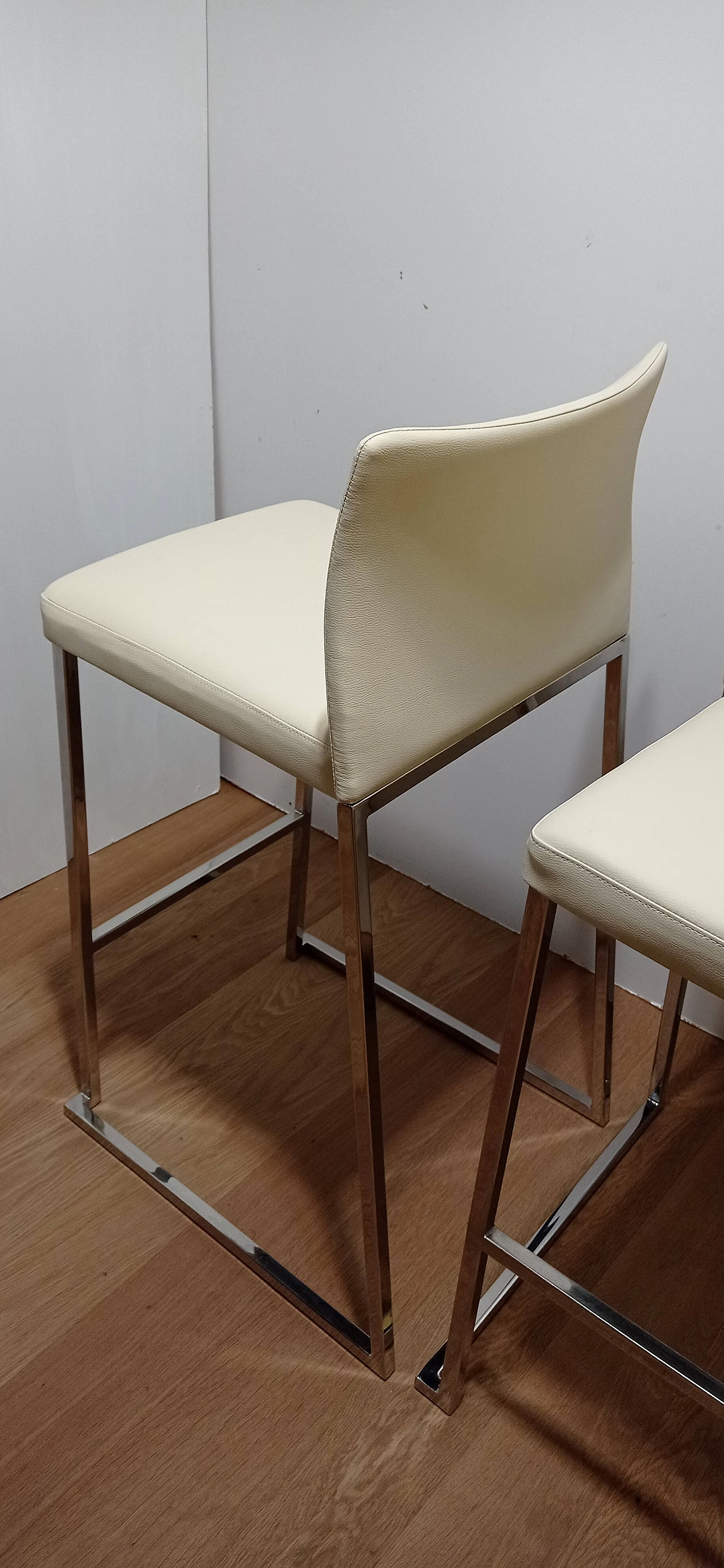 3 Sgabelli Brand 912 in pelle martellata beige di Martin Ballendat per Tonon 154