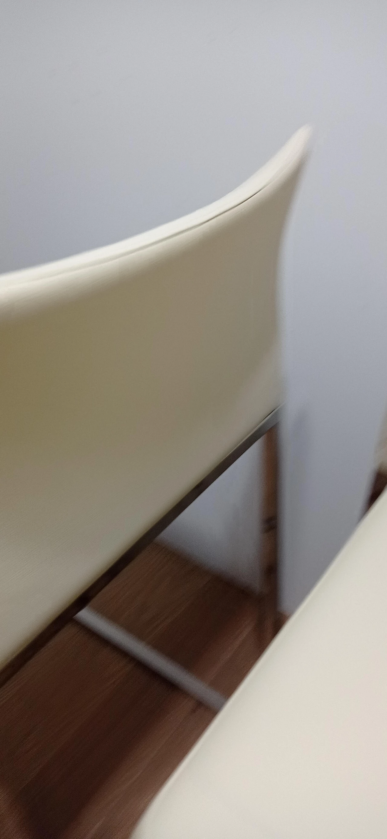 3 Sgabelli Brand 912 in pelle martellata beige di Martin Ballendat per Tonon 155