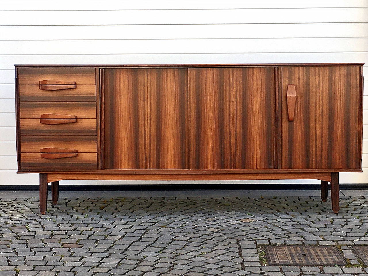 Scandinavian-style rosewood sideboard with display shelf, 1970s 21