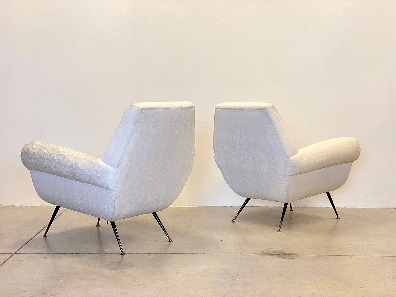 Pair of armchairs by Gigi Radice for Minotti, 1950s 1