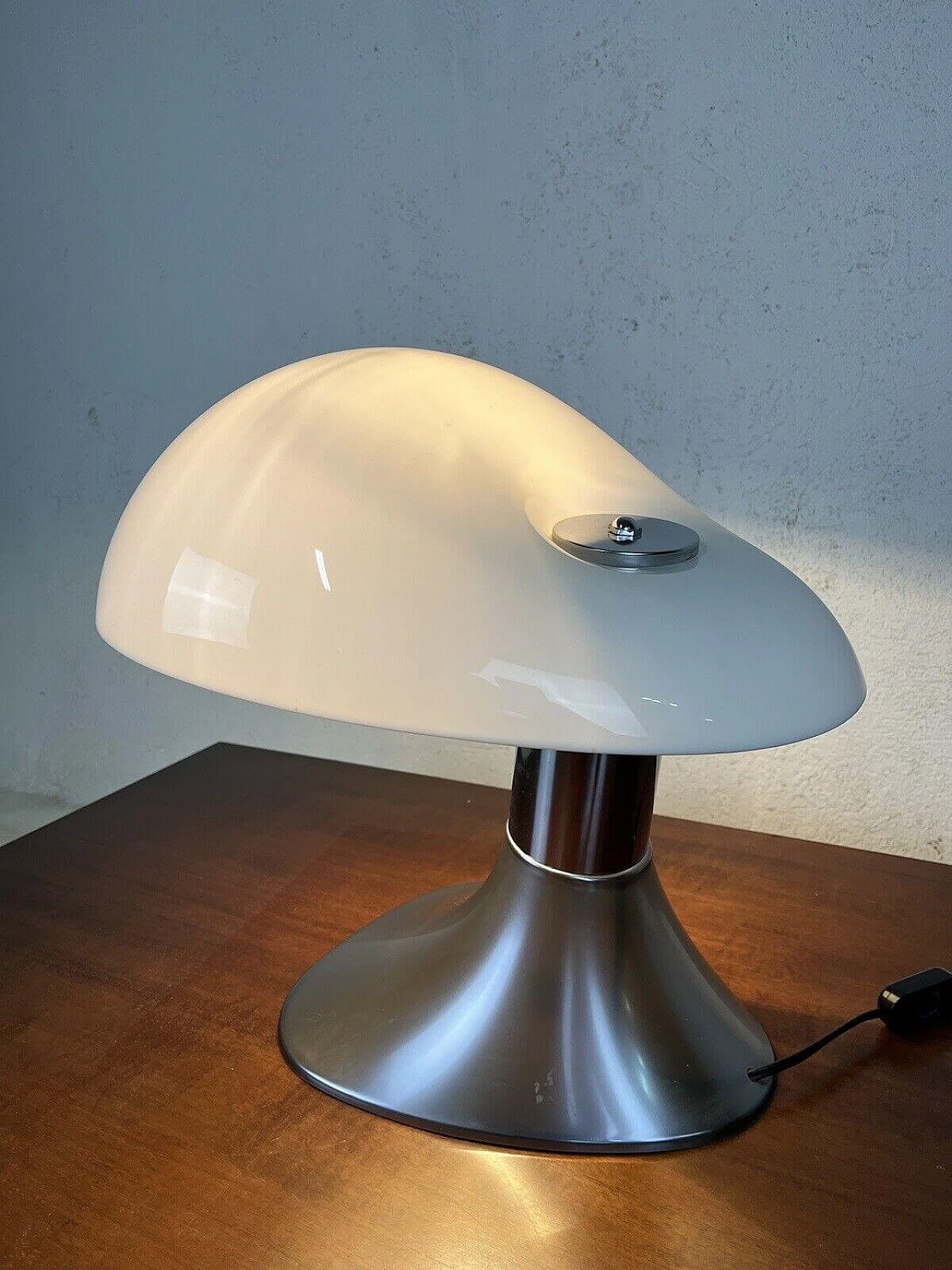 Cobra table lamp by Giotto Stoppino, 1960s 11
