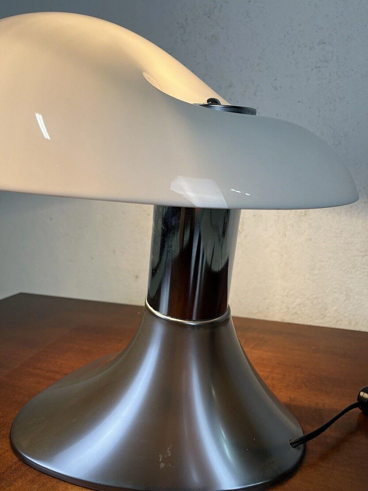 Cobra table lamp by Giotto Stoppino, 1960s 14
