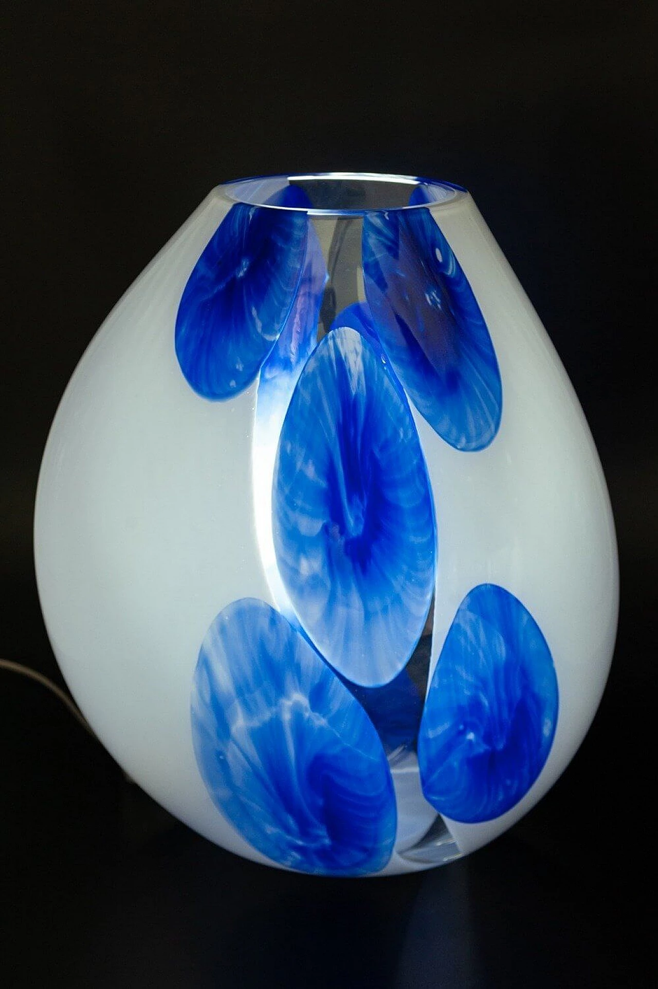 Lampada da tavolo in vetro di Murano bianco e blu 7