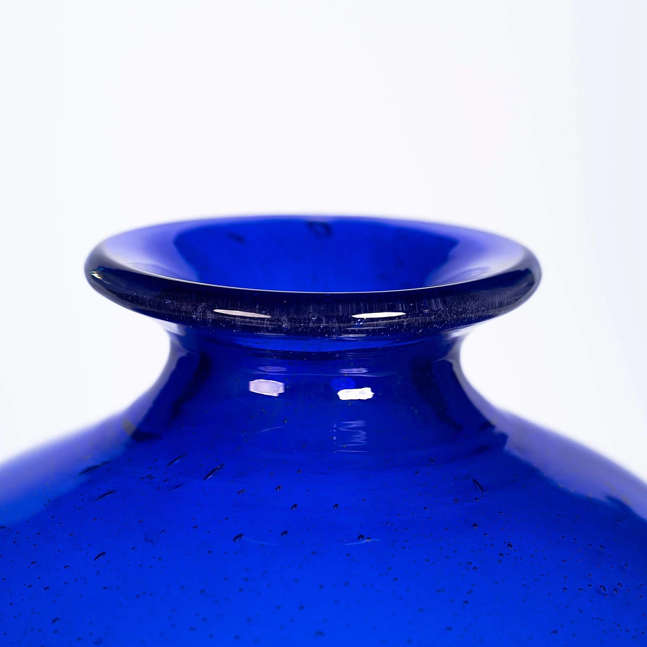 Vaso in vetro di Murano blu con lavorazione a micro bolle 5