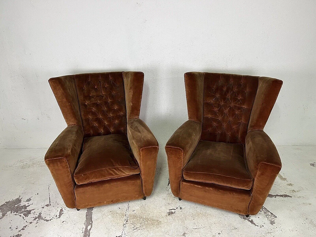 Pair of brown velvet armchairs attributed to Paolo Buffa, 1950s 2