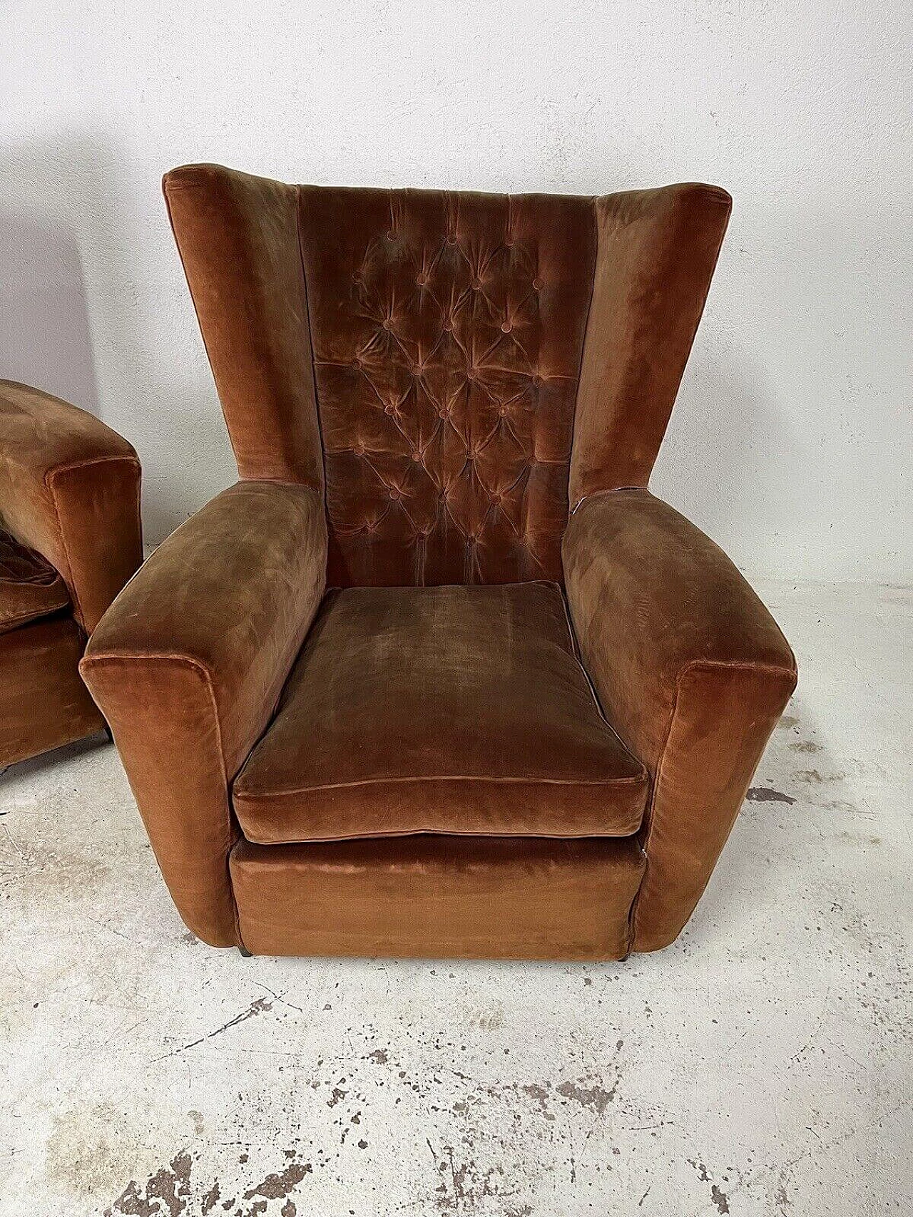 Pair of brown velvet armchairs attributed to Paolo Buffa, 1950s 12