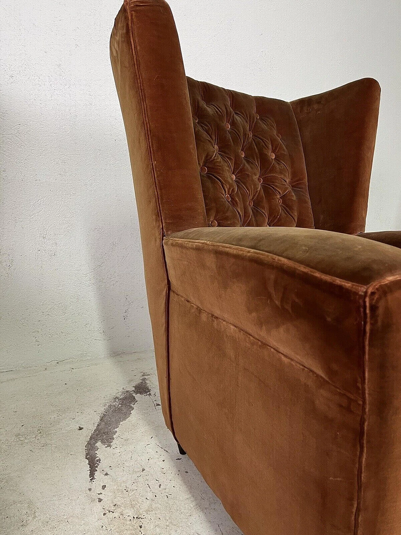 Pair of brown velvet armchairs attributed to Paolo Buffa, 1950s 16