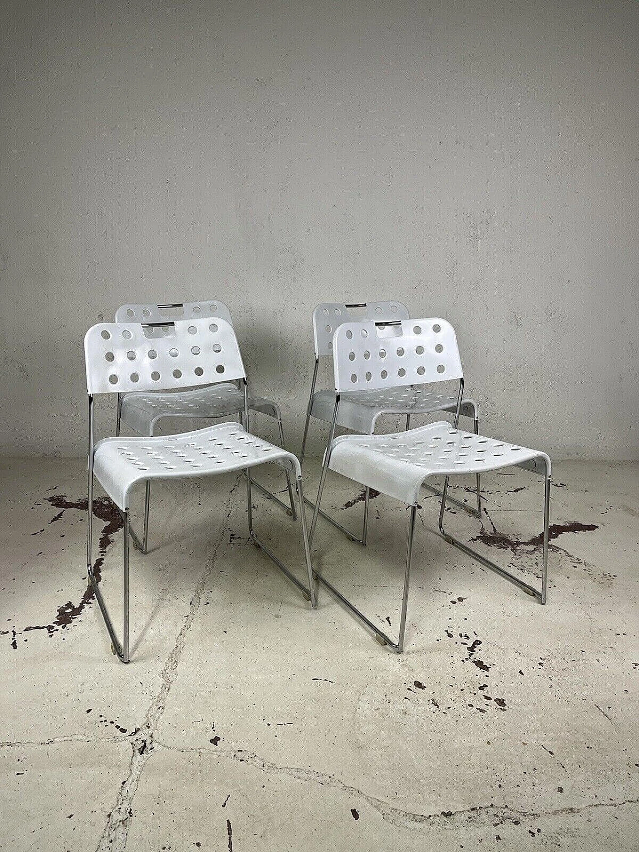 4 Omstak chairs by Rodney Kinsman for Bieffeplast, 1970s 1