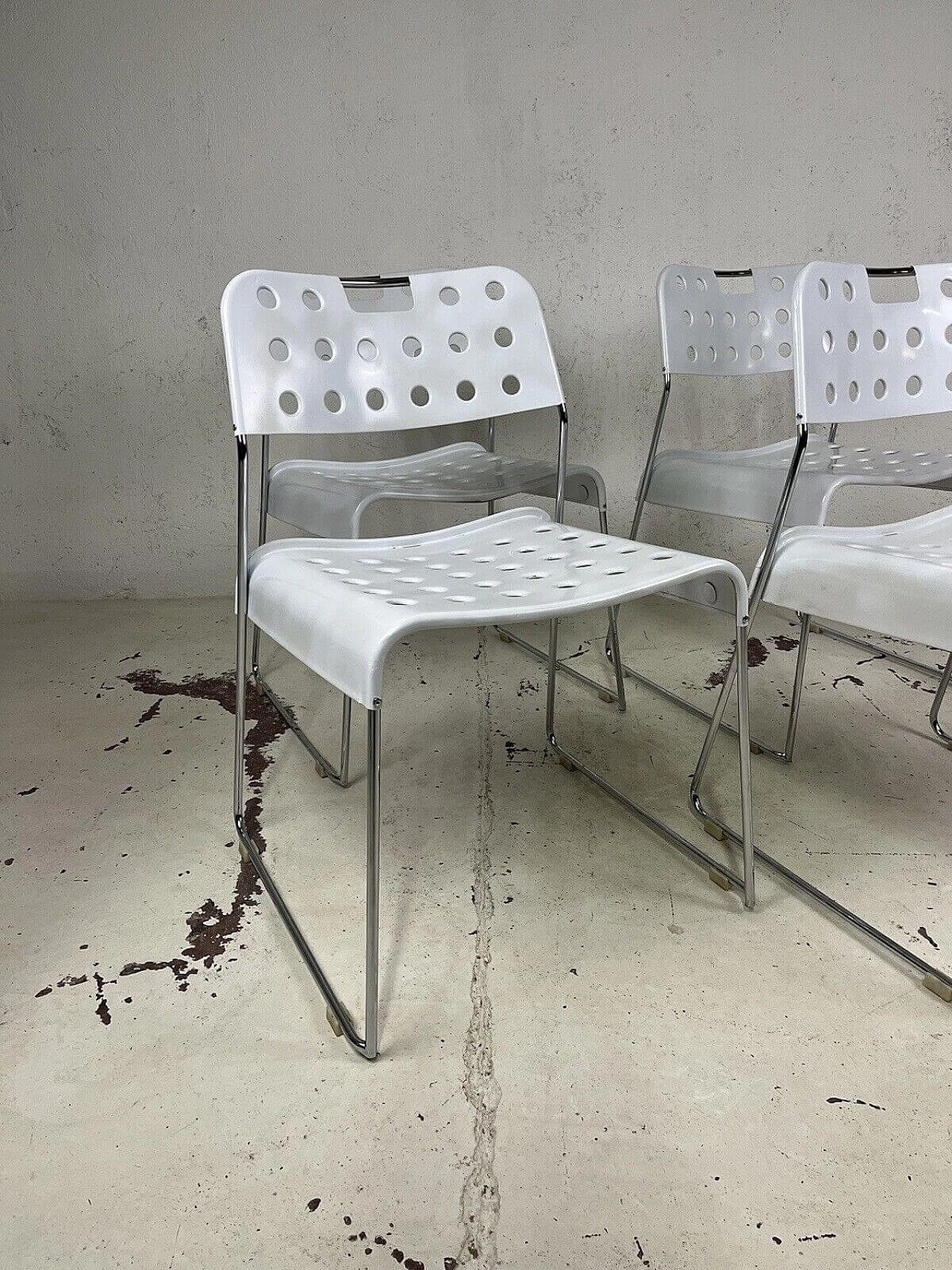 4 Omstak chairs by Rodney Kinsman for Bieffeplast, 1970s 3