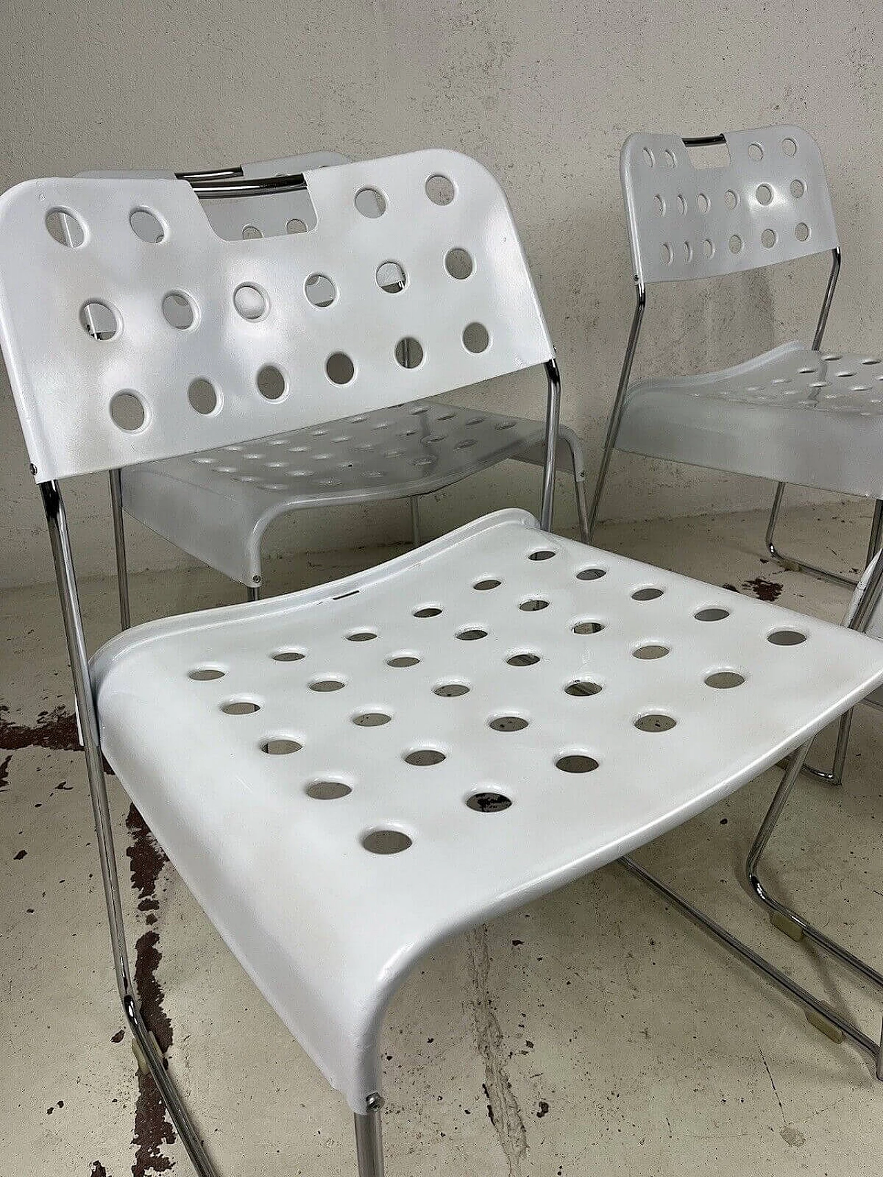 4 Omstak chairs by Rodney Kinsman for Bieffeplast, 1970s 5