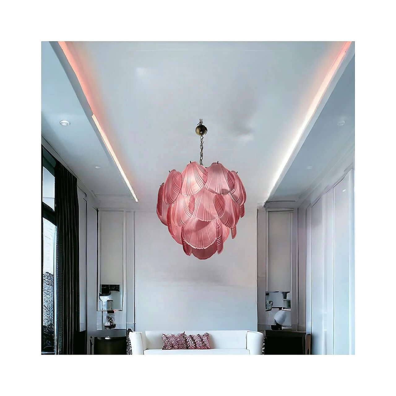 Chandelier with shell-shaped diffusers in pink glass, 1980s 4